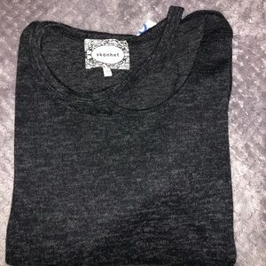 Long sleeve t-shirt
